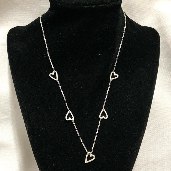 American Eagle Outfitters Jewelry - AEO American Eagle Outfitters Silver Tone Open Heart Necklace